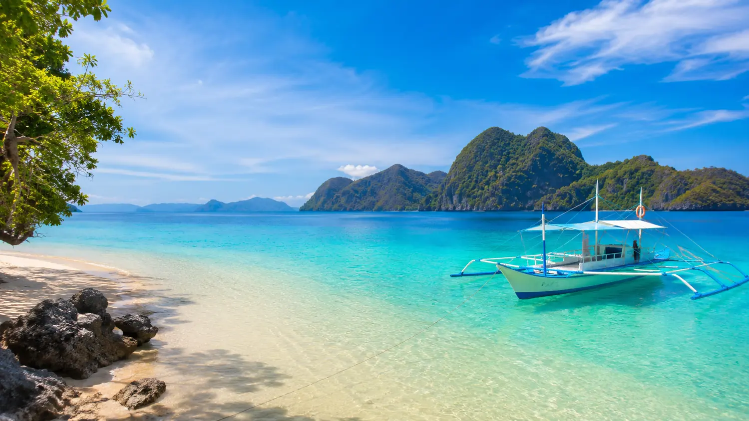 Pass Island lub Calumbuyan podczas Coron Reefs and Wrecks Tour