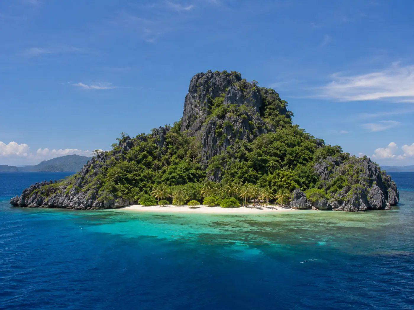 Helicopter Island w El Nido