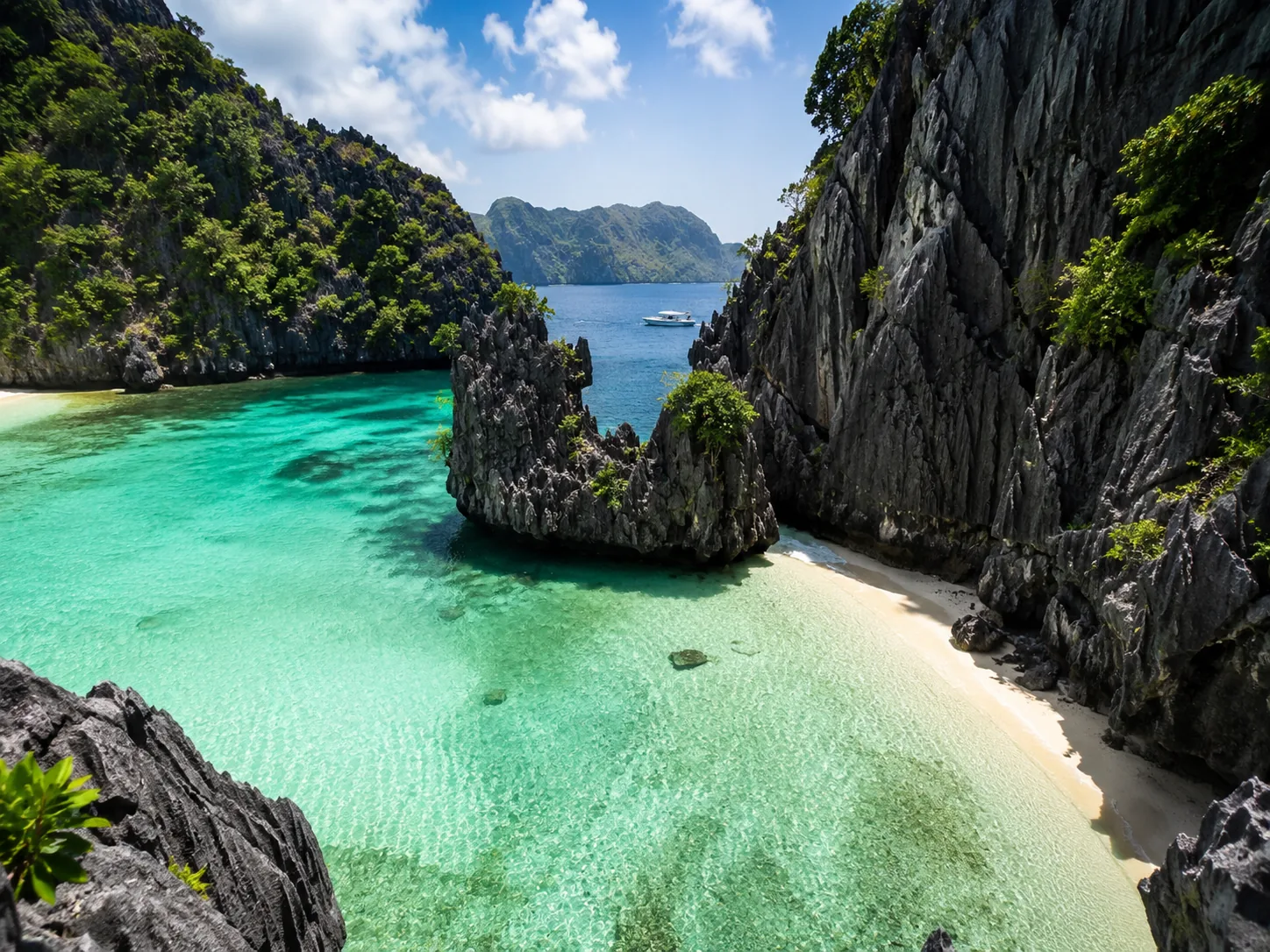 Trasa C El Nido Hidden Beach Secret Beach Matinloc Island